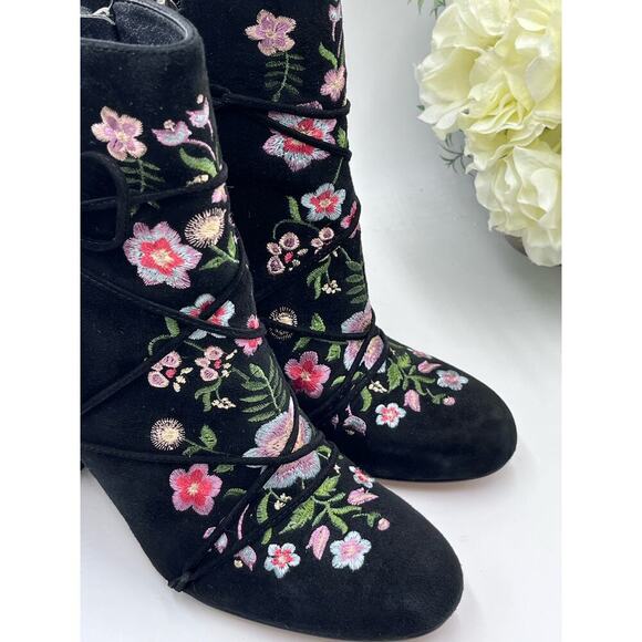 Sam Edelman Black Suede Embroidered Floral Winnie Block Heel Ankle Boots Sz 8 - Picture 2 of 15